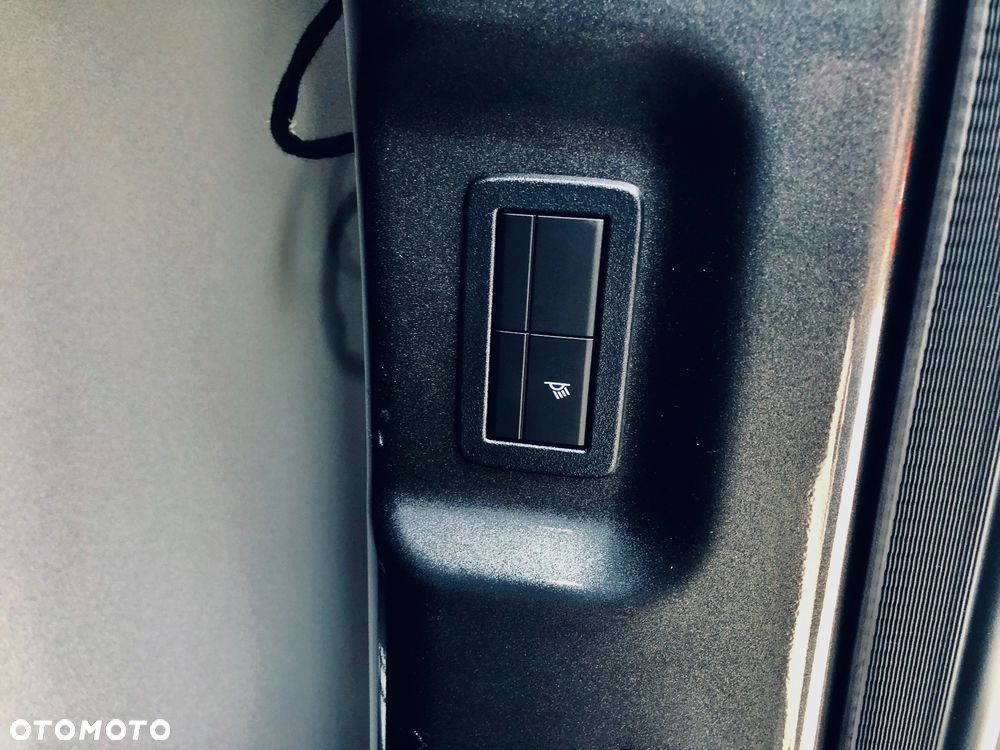 Ford Transit Custom Van Limited 2.0 170KM  FWD - 20