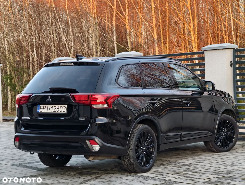 Mitsubishi Outlander 2.4 4WD CVT Intense - 39