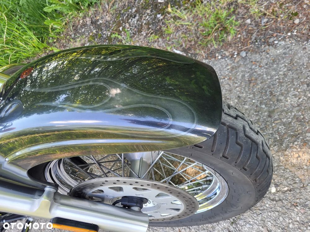 Suzuki VL 800 Volusia - 18
