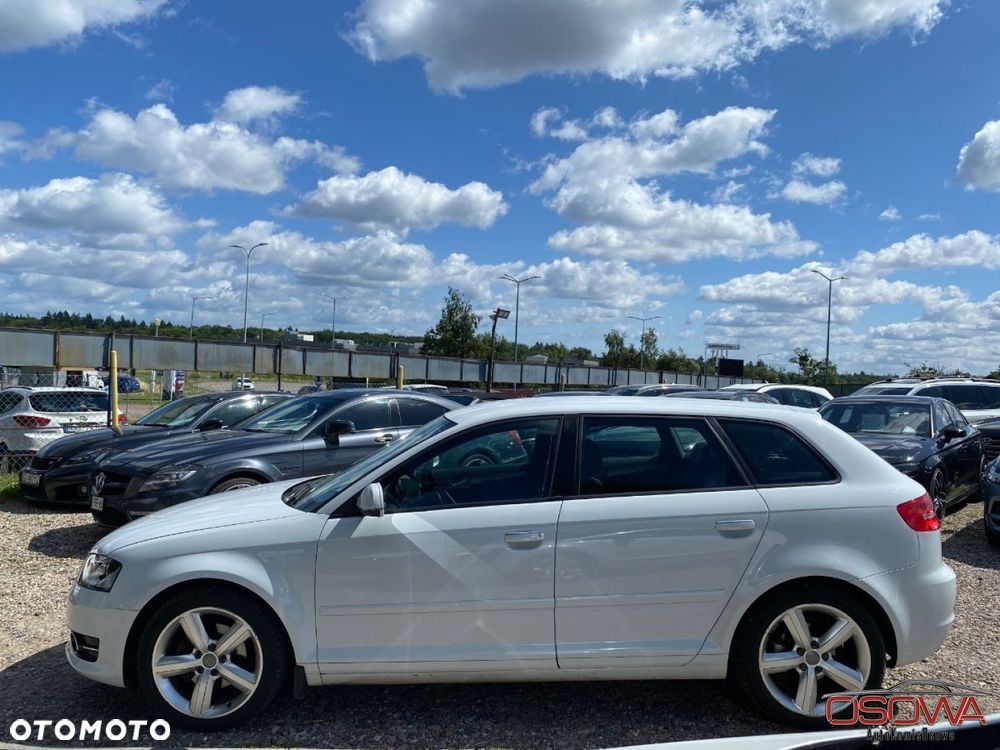 Audi A3 Sportback - 14