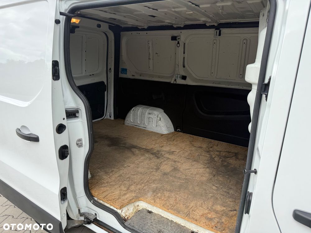 Renault Trafic - 13