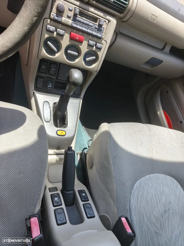 Land Rover Freelander 2.0 Td4 Steptronic - 8