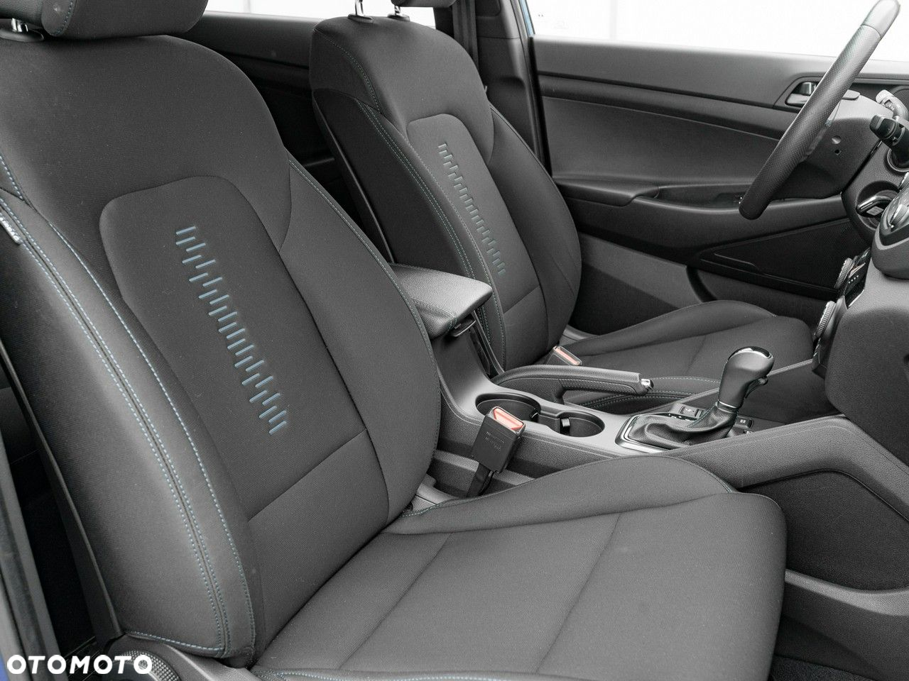 Hyundai Tucson 1.7 CRDI BlueDrive GO Plus 2WD DCT - 32