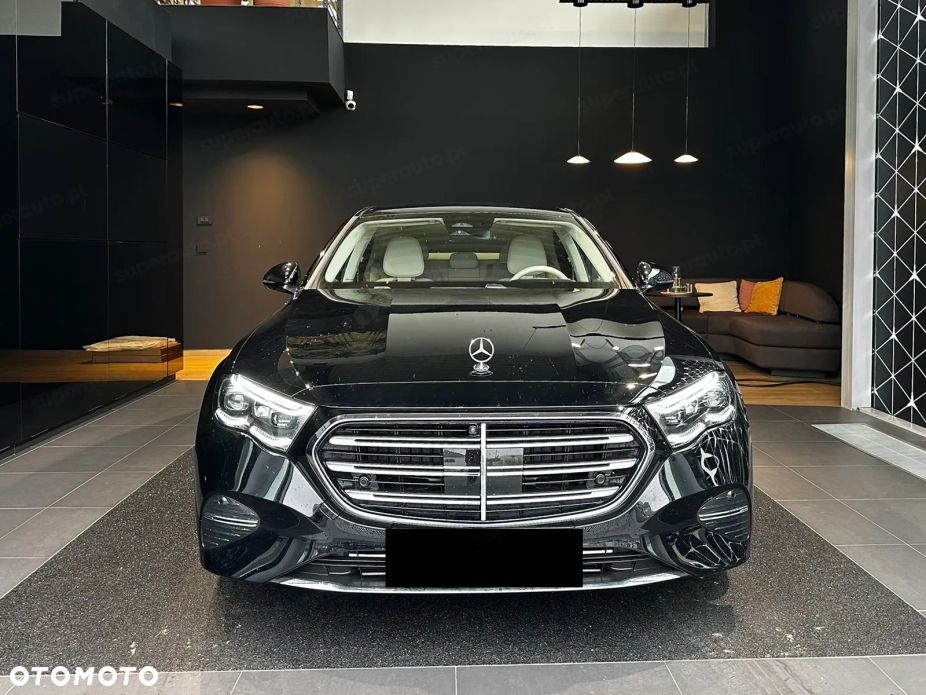 Mercedes-Benz Klasa E 220 d mHEV 4-Matic Exclusive 9G-Tronic - 5