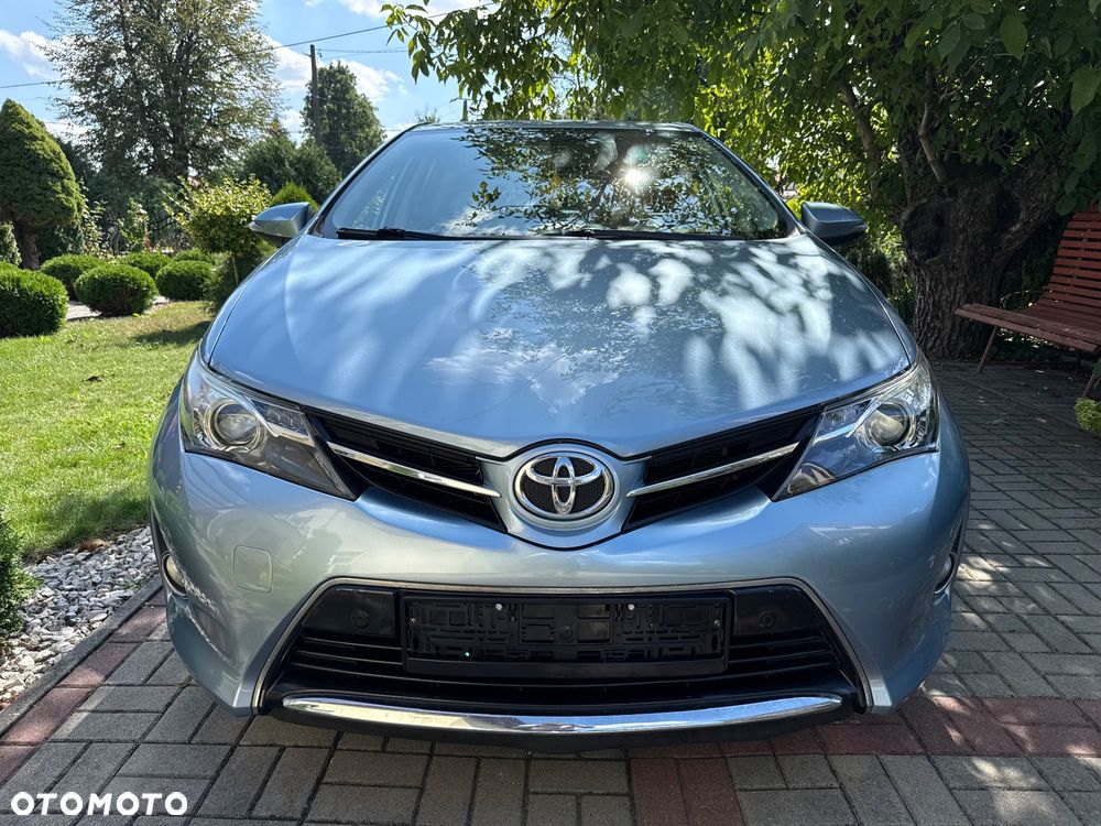 Toyota Auris 1.33 Dual-VVT-i Life Plus - 2