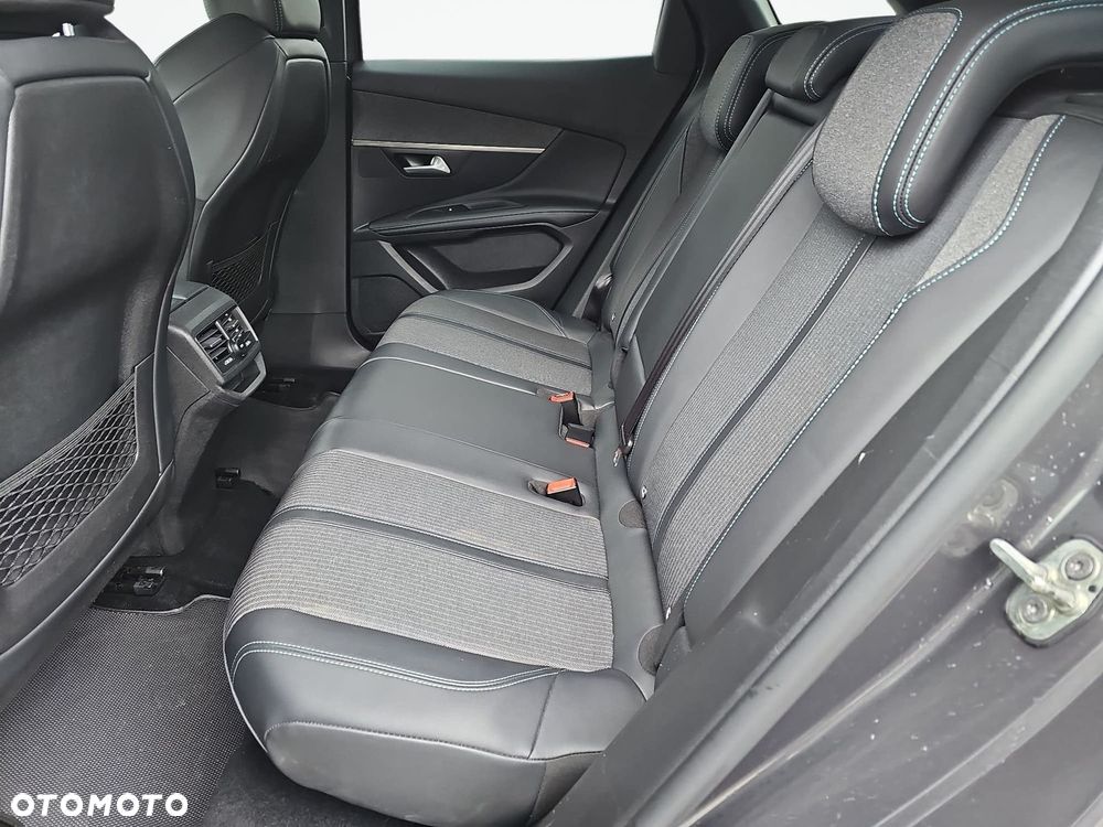 Peugeot 3008 1.5 BlueHDi Allure Pack S&S EAT8 - 22