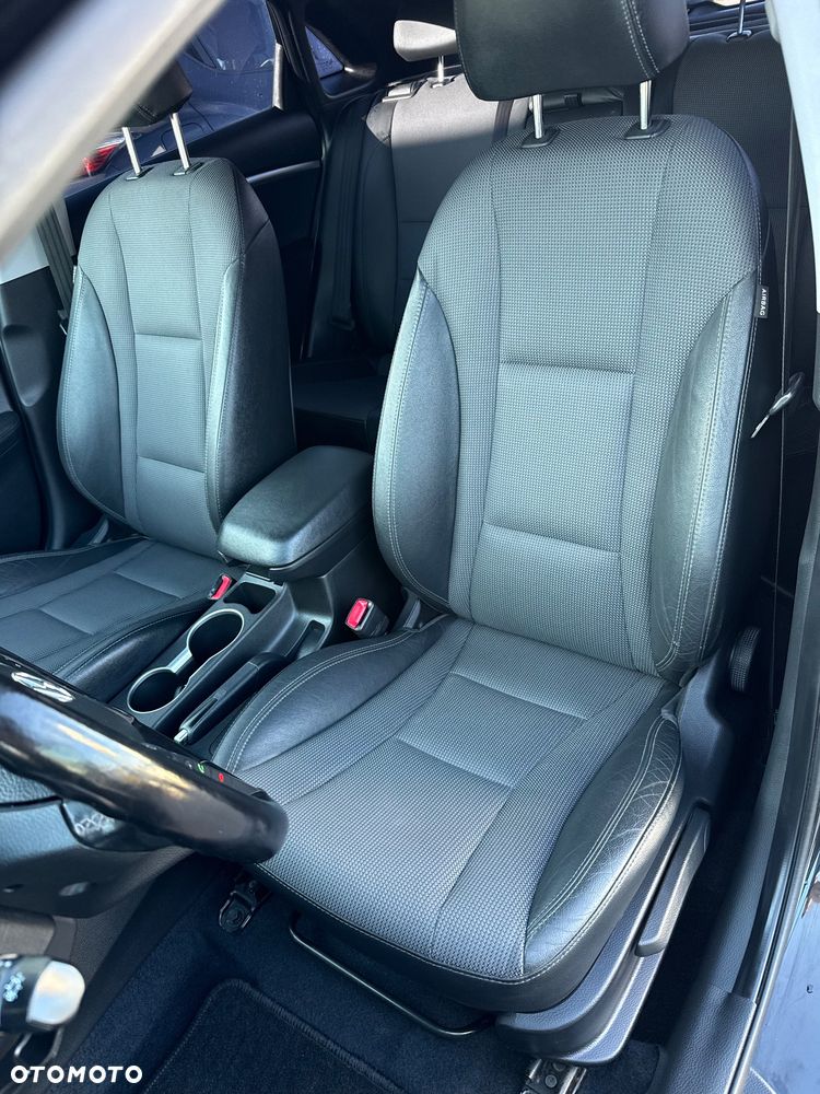 Hyundai i30 1.6 Comfort EU5 - 25