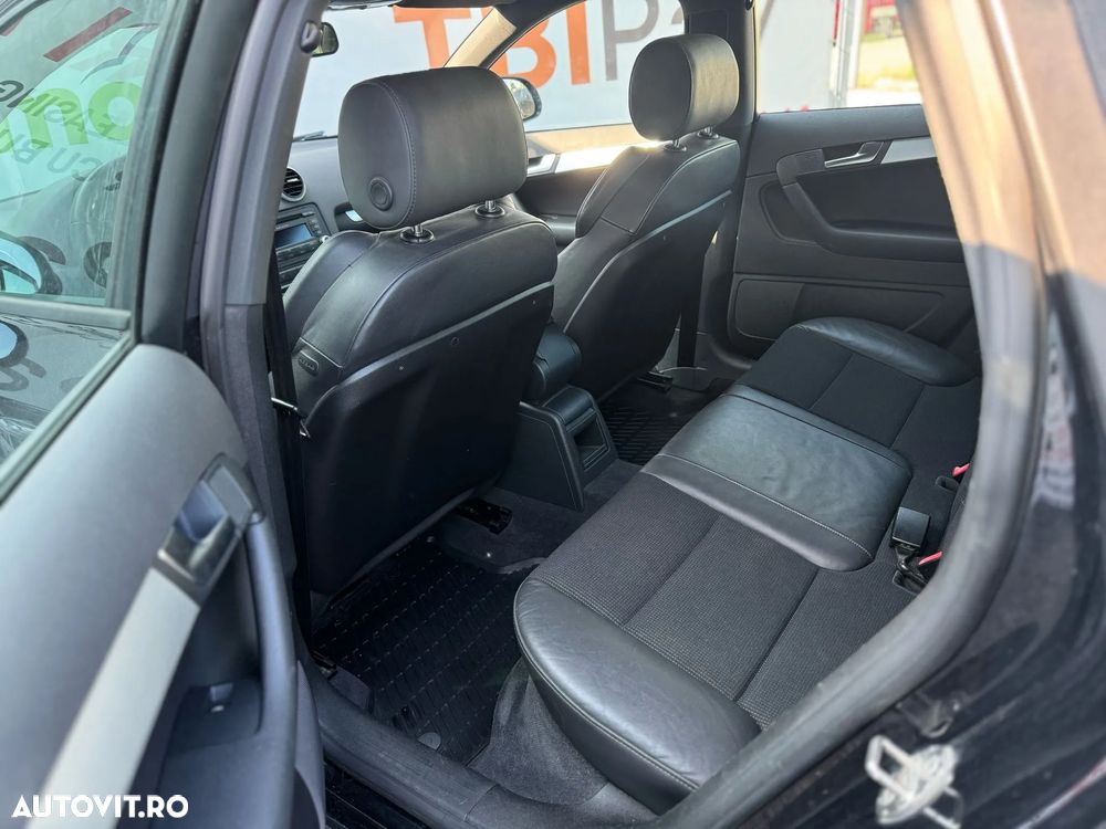 Audi A3 2.0 TDI Sportback DSG Ambiente - 26