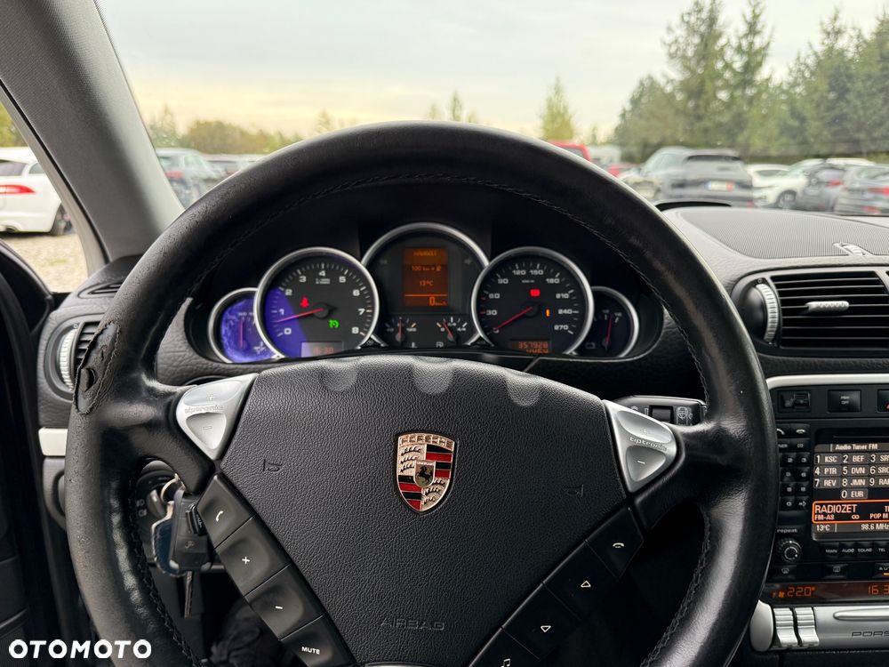 Porsche Cayenne S Tiptronic - 29