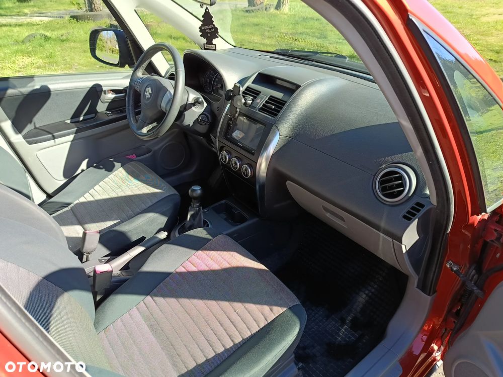 Suzuki SX4 1.6 GLX / Comfort - 14