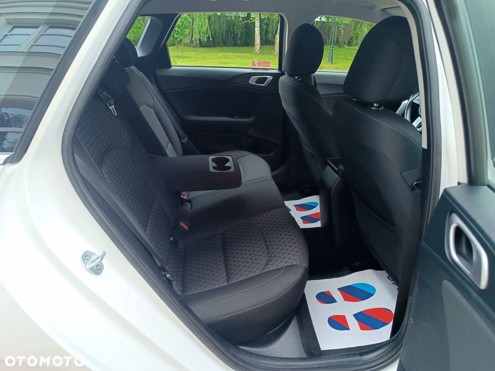 Kia Ceed 1.4 L Business Line Plus - 36