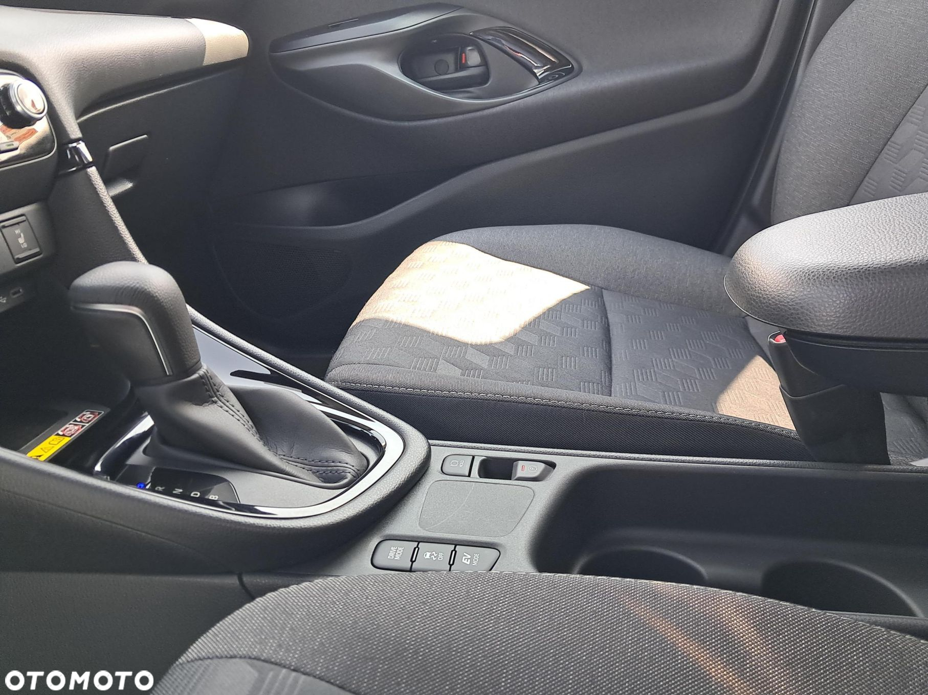 Toyota Yaris - 23