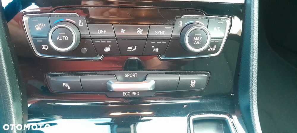 BMW Seria 2 218d Active Tourer - 19