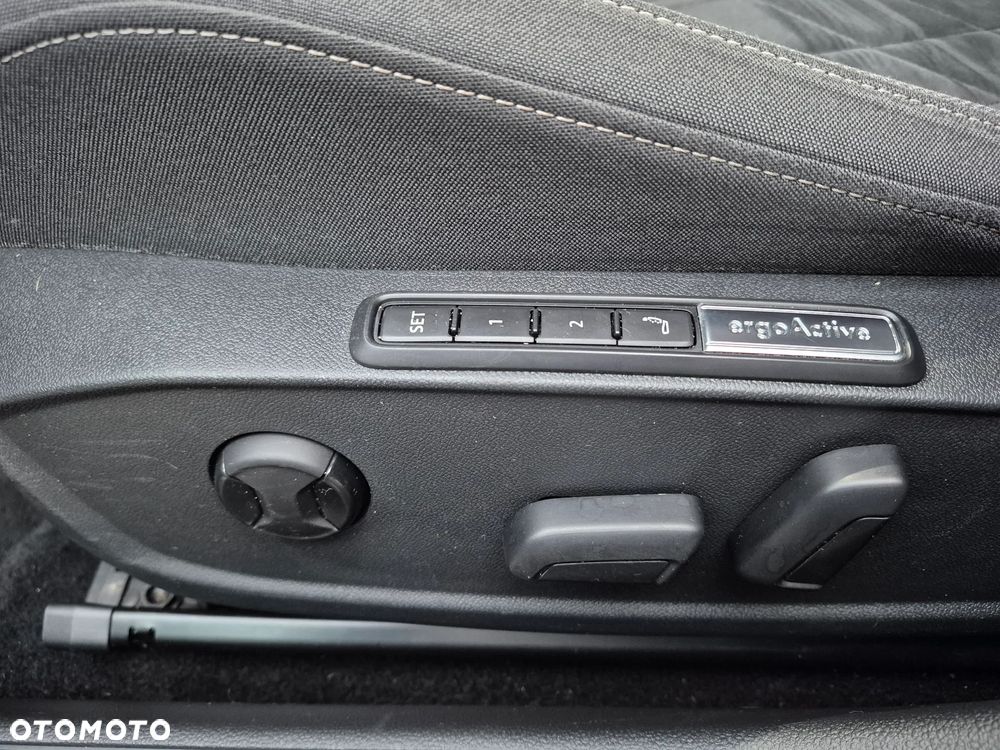 Volkswagen Golf 2.0 TDI Style DSG - 11