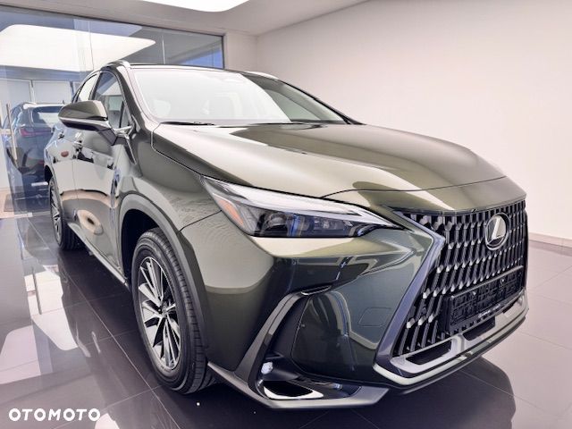Lexus NX 350h Elegance 2WD - 2