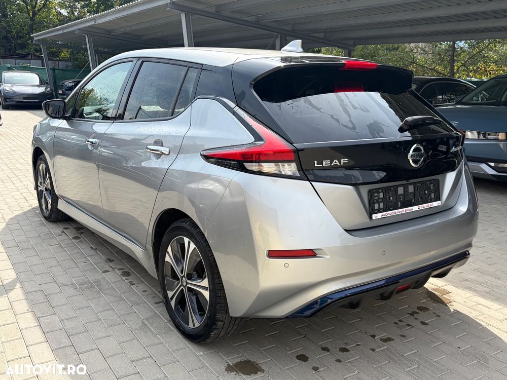 Nissan LEAF 62 kWh e+ N-Connecta - 36