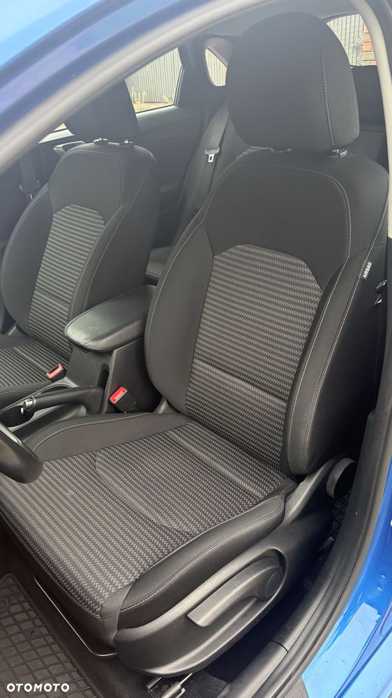 Kia Ceed - 25