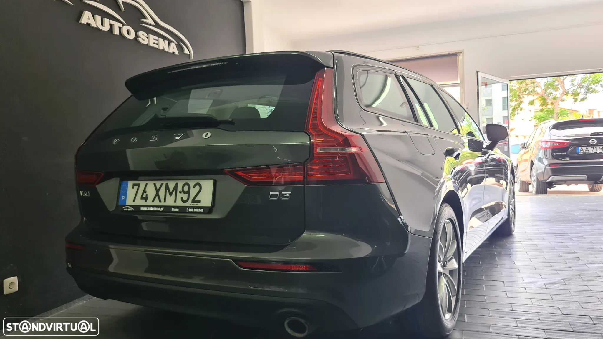 Volvo V60 2.0 D3 Momentum - 10