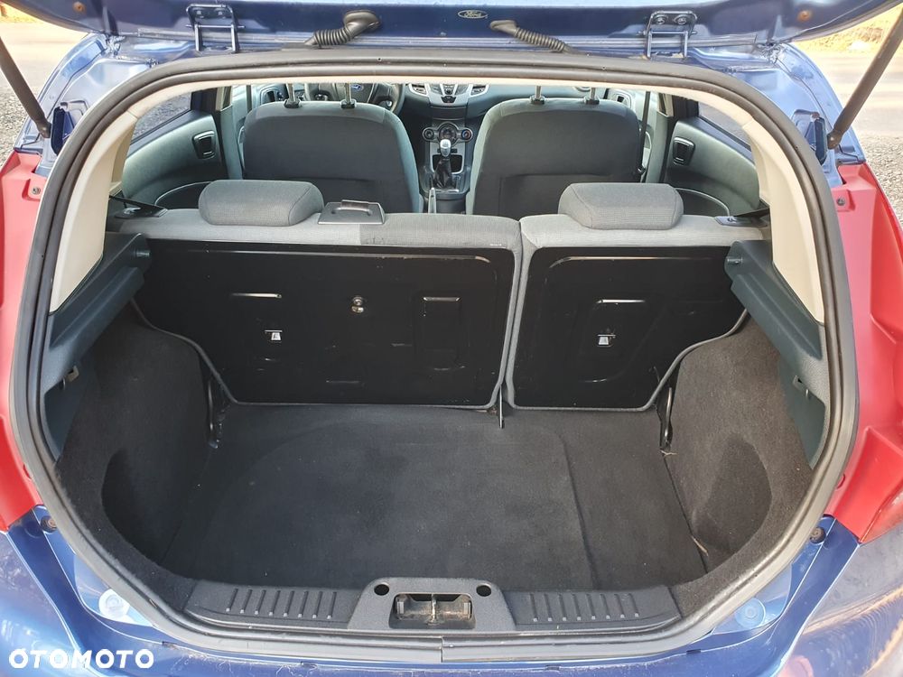 Ford Fiesta 1.25 Ambiente - 38