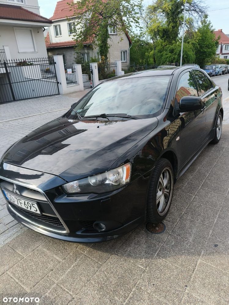 Mitsubishi Lancer - 1