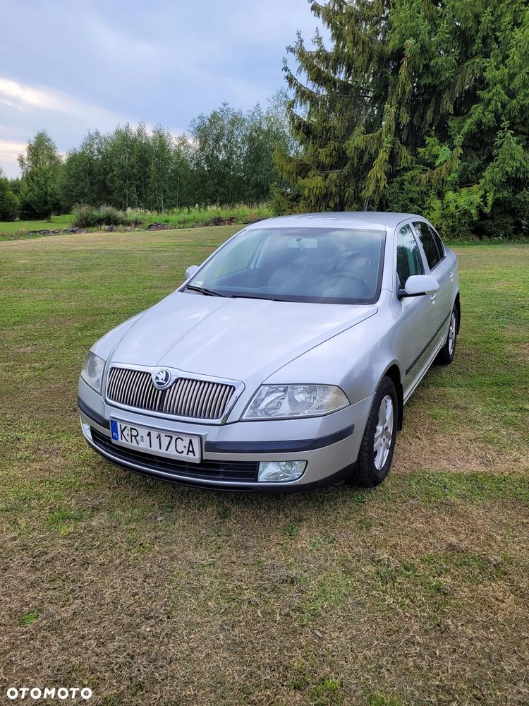 Skoda Octavia 1.6 Ambiente - 1