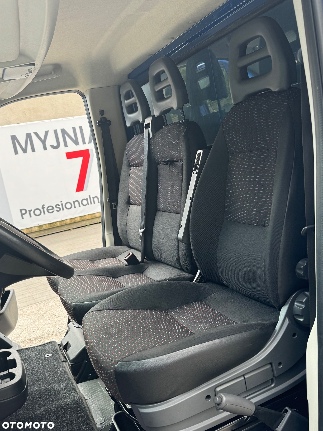 Peugeot Boxer 335 - 15