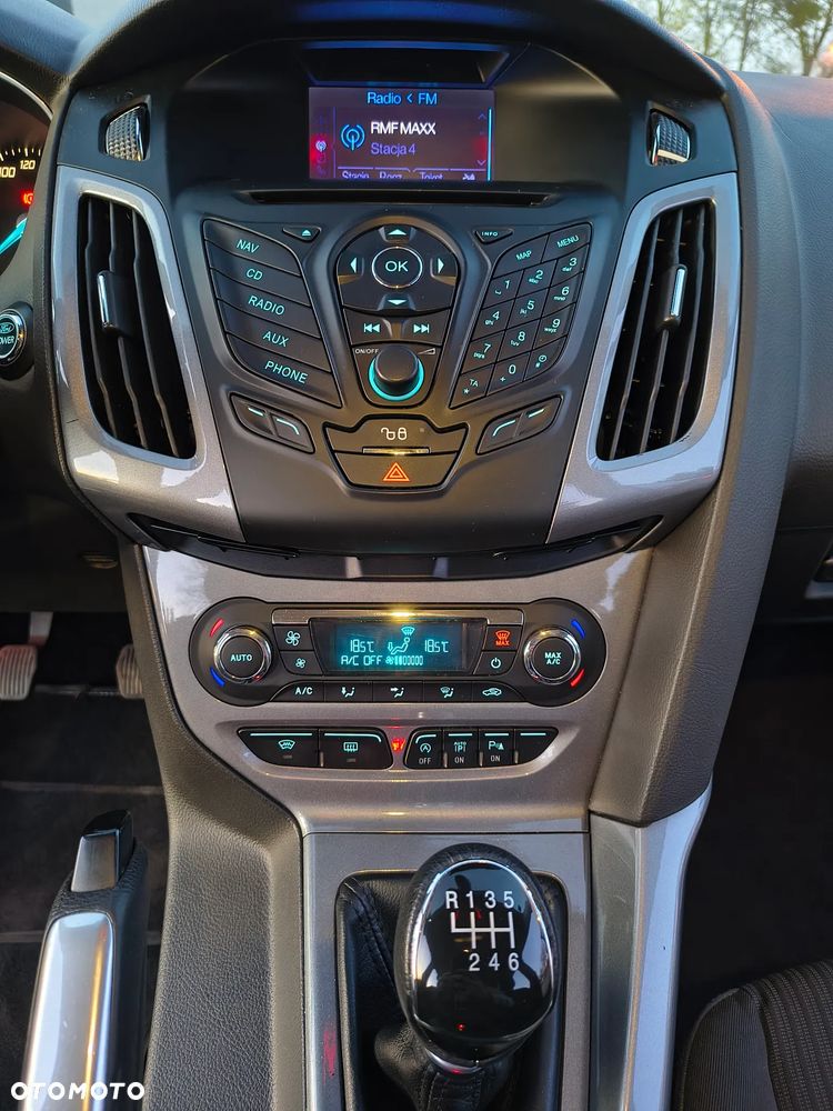 Ford Focus 1.6 EcoBoost Titanium - 14