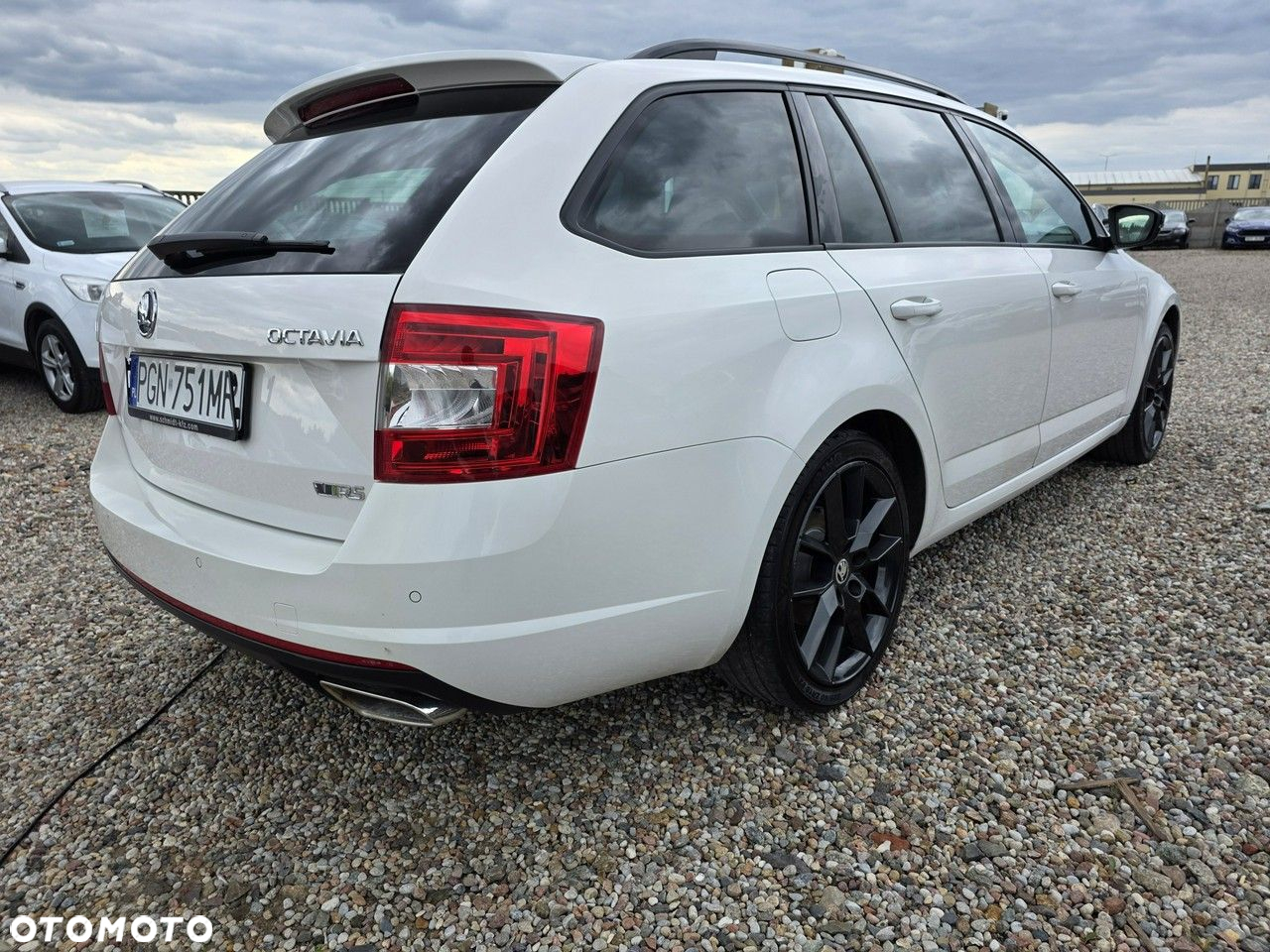Skoda Octavia 2.0 TDI RS Challenge DSG - 29