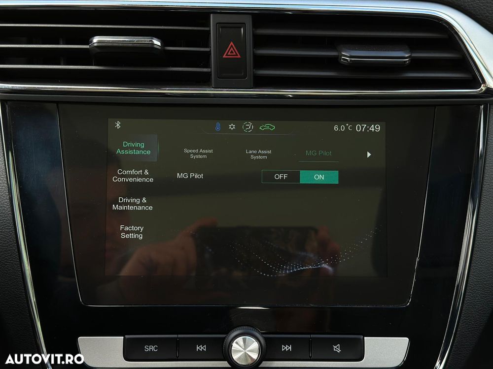 MG ZS EV Luxury - 33