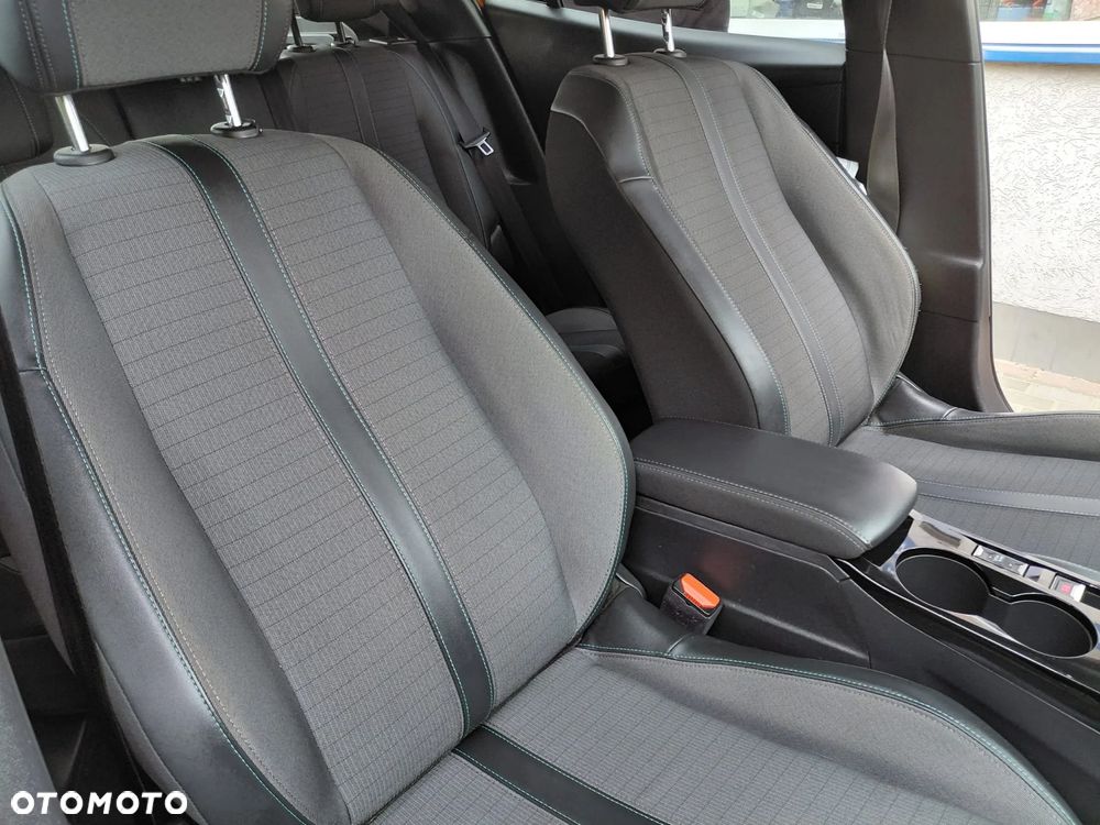 Peugeot 2008 - 23