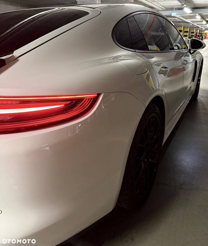 Porsche Panamera - 17