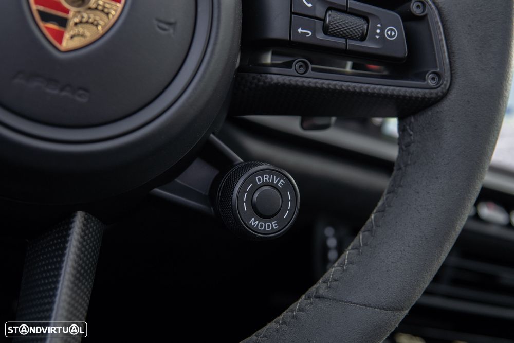 Porsche 911 (992) Carrera 4 GTS PDK - 39