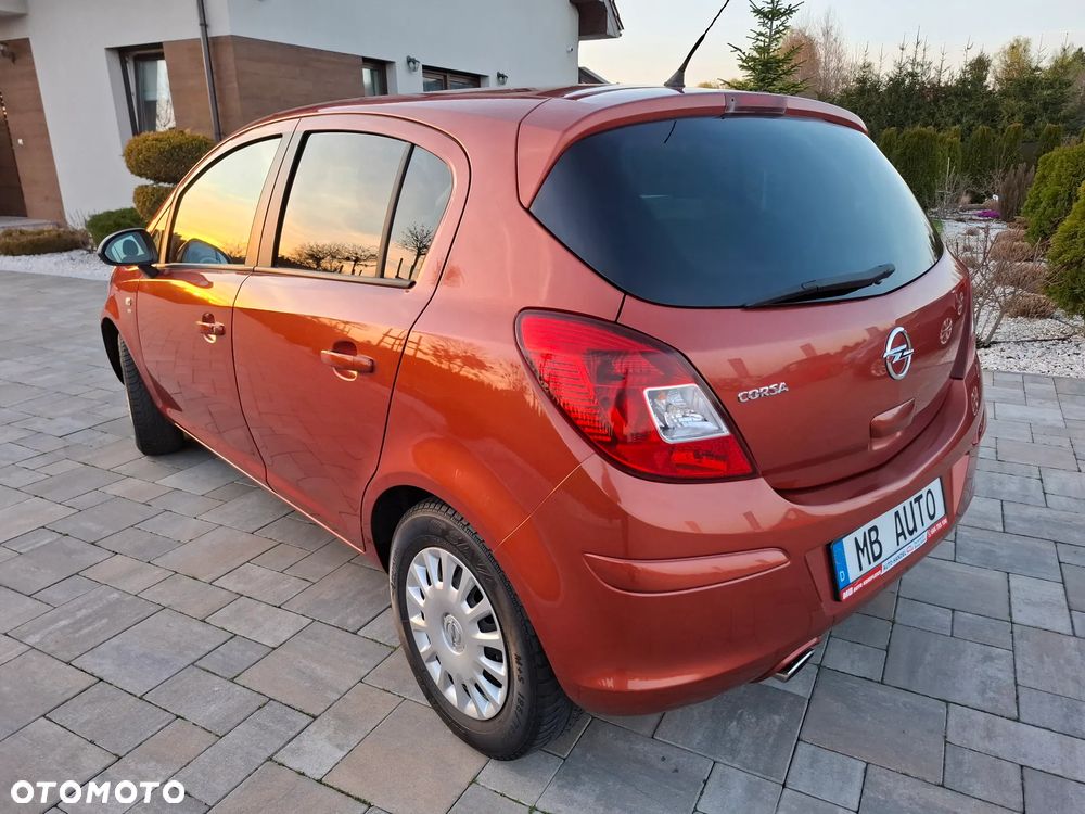 Opel Corsa 1.4 16V Satellite - 15