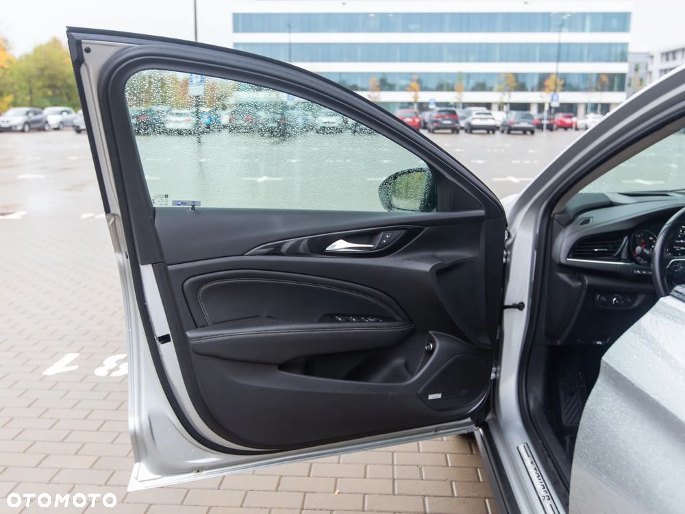 Opel Insignia 2.0 BiTrb D 4x4 Automatik Exclusive - 18