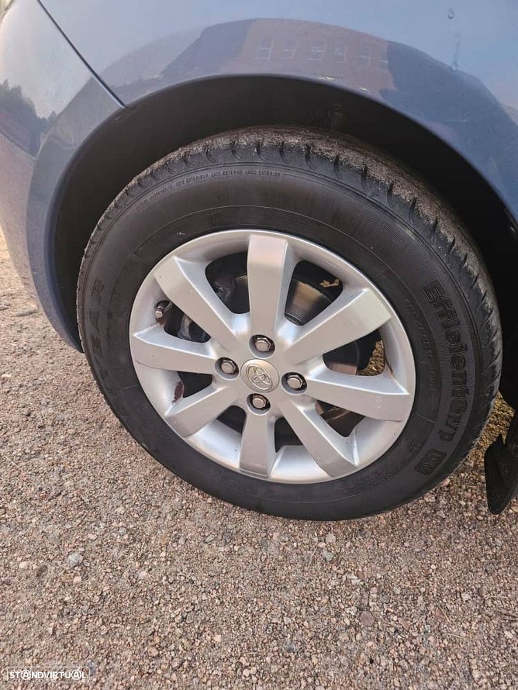 Toyota Yaris 1.4 D-4D Sol - 3