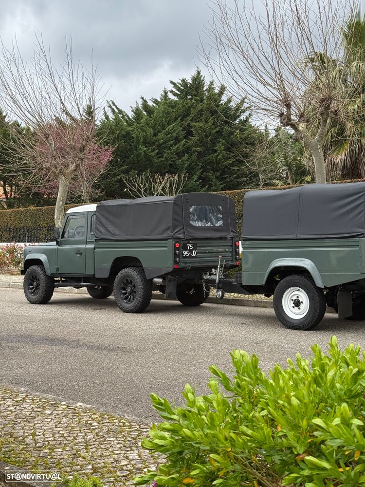 Land Rover Defender 110 SE - 39