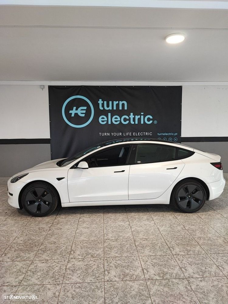 Tesla Model 3 Standard Range Plus RWD - 1
