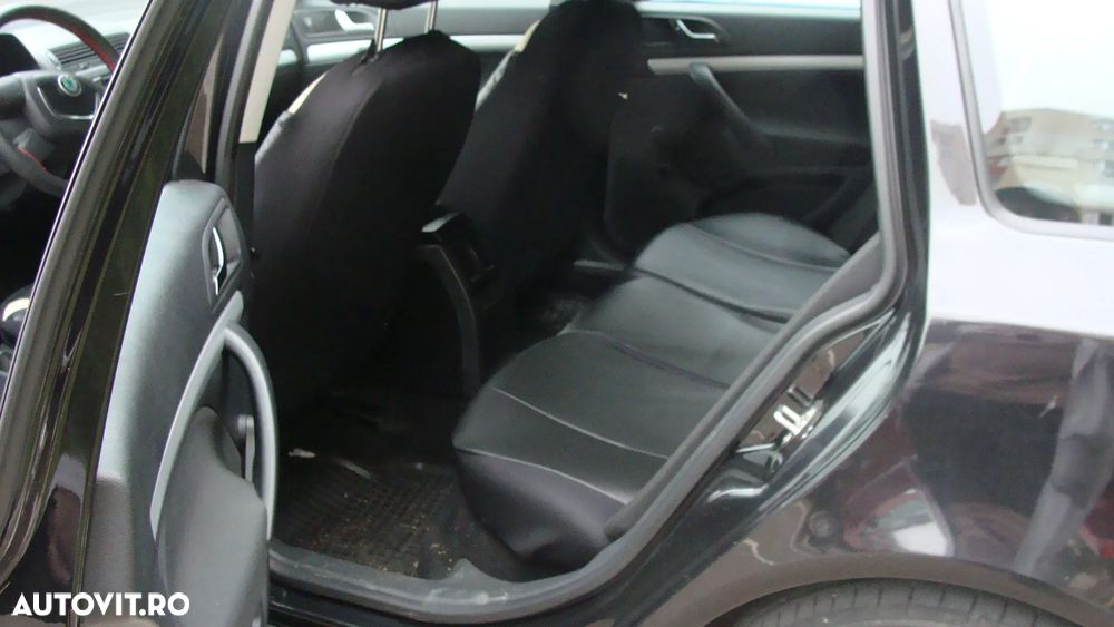 Skoda Octavia 1.4 TSI Ambiente - 5