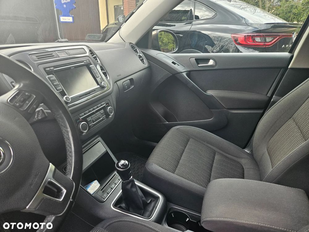 Volkswagen Tiguan - 10