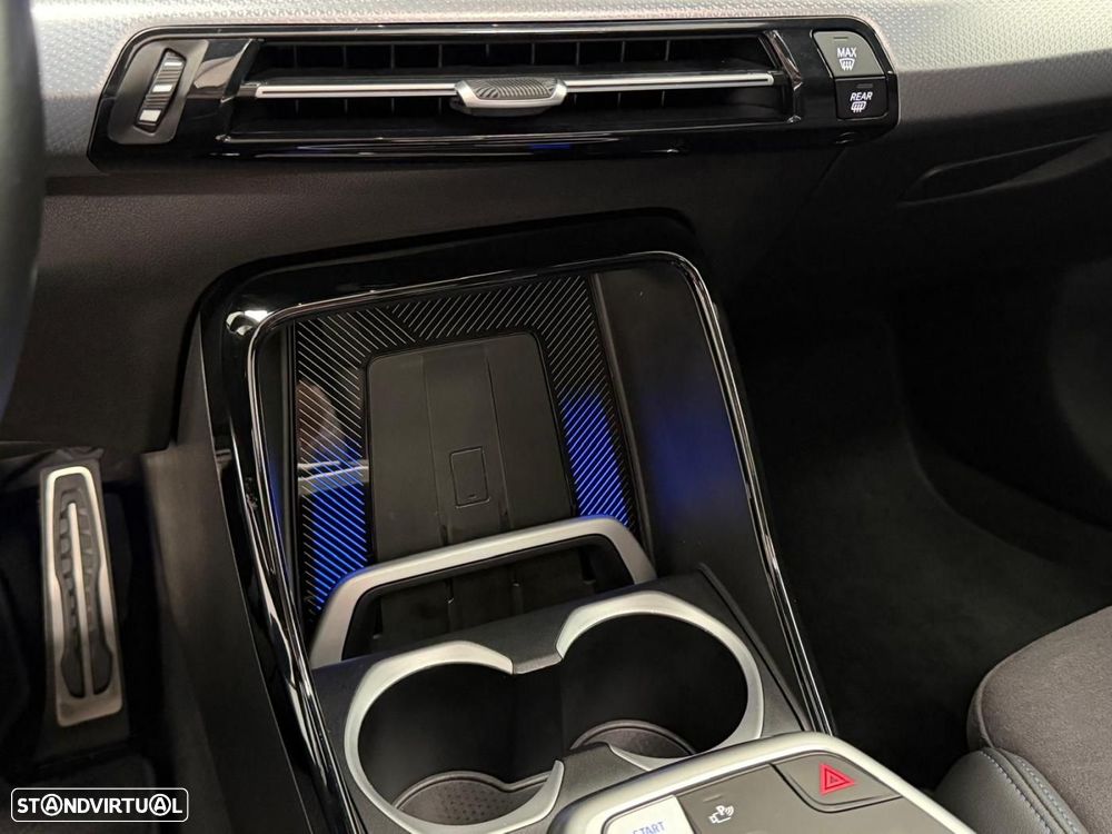 BMW iX1 xDrive30 - 36