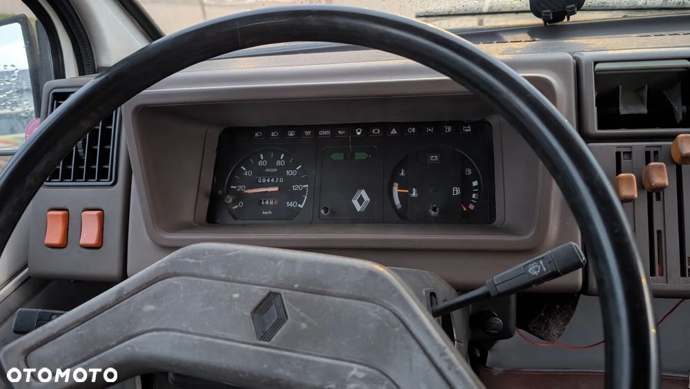Renault Trafic - 11