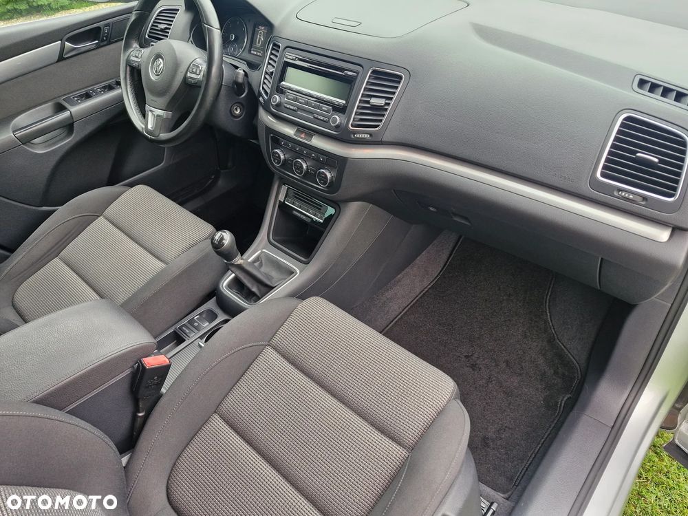 Volkswagen Sharan - 17