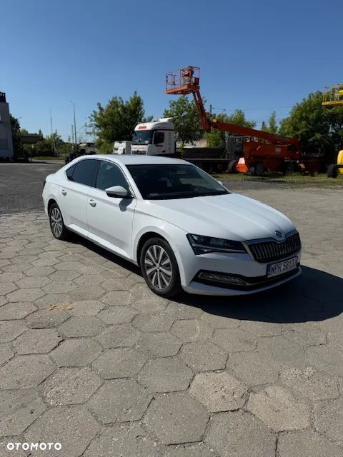 Skoda Superb 2.0 TDI SCR Ambition DSG - 8