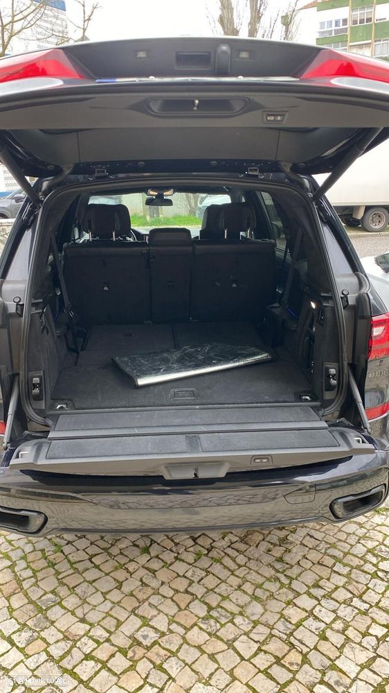 BMW X7 M50d - 9