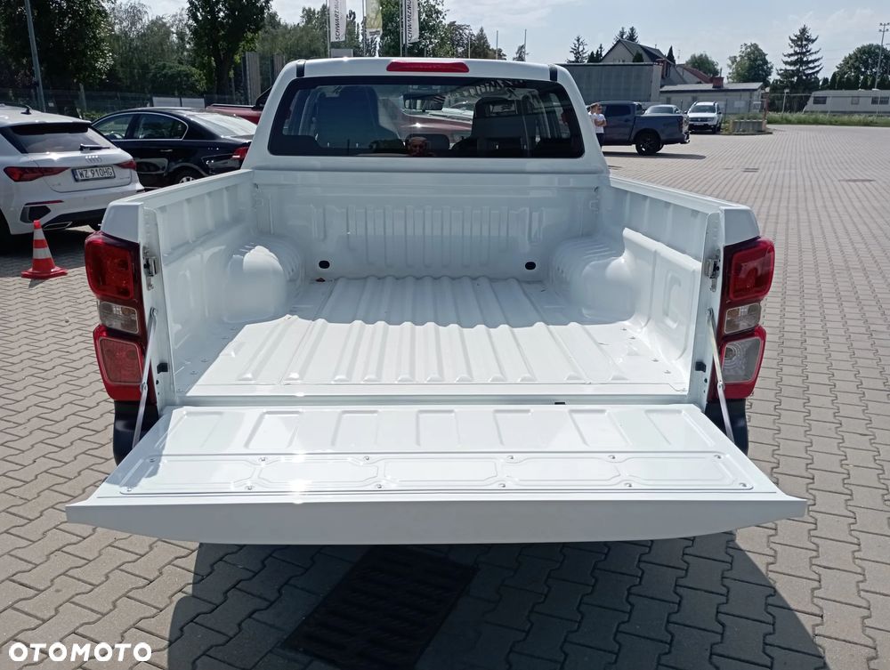 Isuzu D-Max 2.2 DC L 4WD - 8