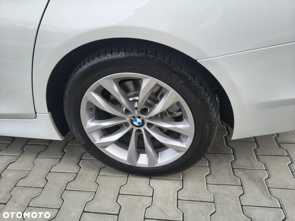 BMW Seria 5 525d xDrive Sport-Aut Luxury Line - 39