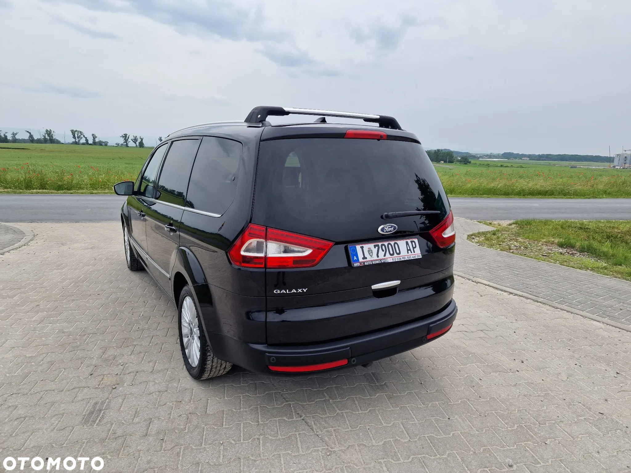 Ford Galaxy 2.0 TDCi Titanium - 13