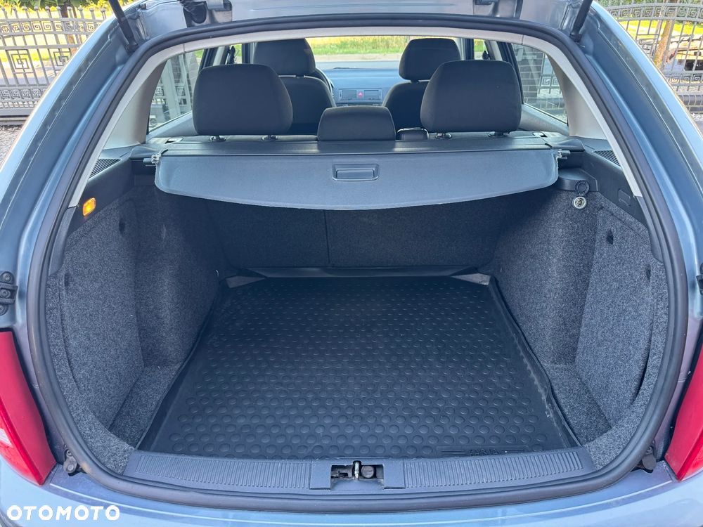 Skoda Fabia 2.0 Ambiente - 34
