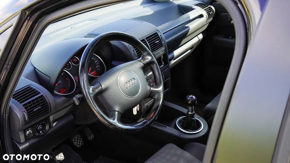 Audi A2 - 10