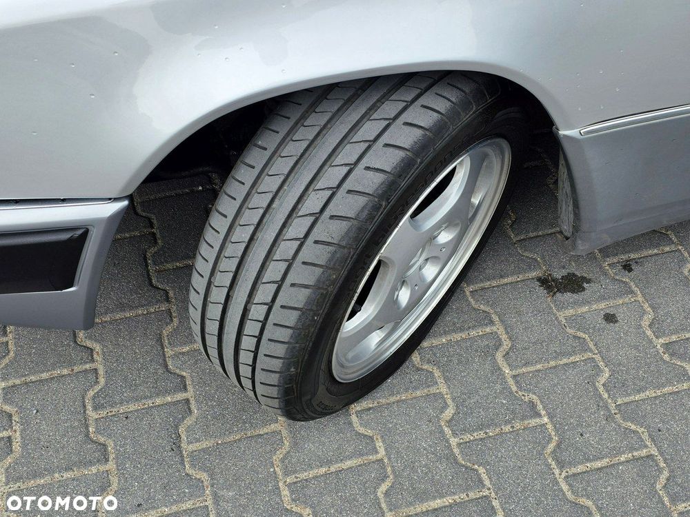 Mercedes-Benz W124 (1984-1993) - 36